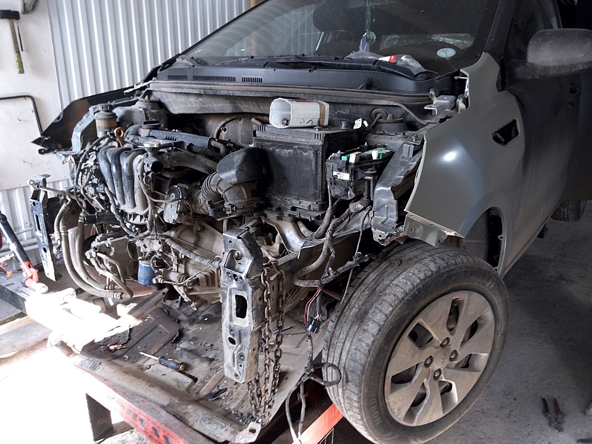 Восстановительный ремонт кузова автомобиля любой категории сложности