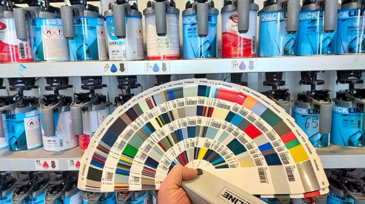 Цветоподбор краски с использованием веера