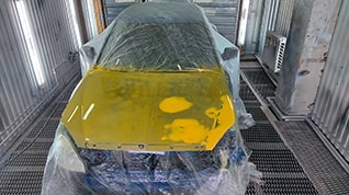 Нанесение грунтового слоя перед покраской автомобиля
