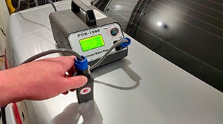 Магнитный индукционный аппарат по удалению мелких вмятин