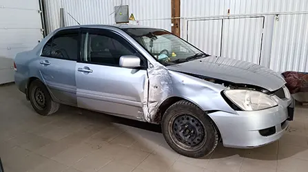 Mitsubishi Lancer потребовался ремонт в автосервисе г. Салават после неудачного бокового дрифта